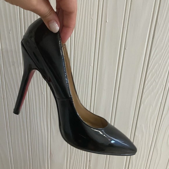 Louboutin So Kate 120 Patent Leather Pumps - Picture 9 of 10